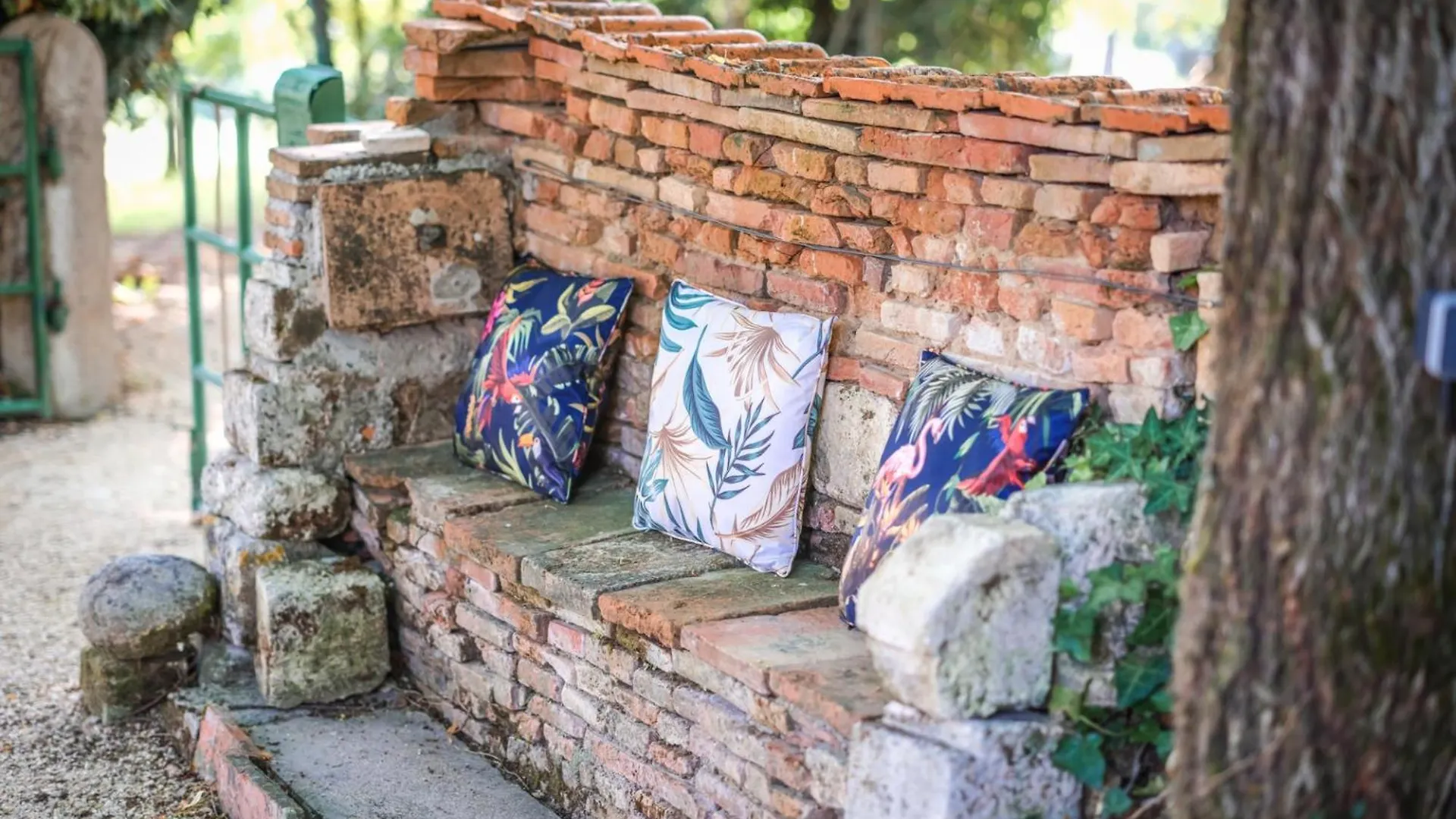 L'Hacienda Occitane Villa Negrepelisse Holiday home